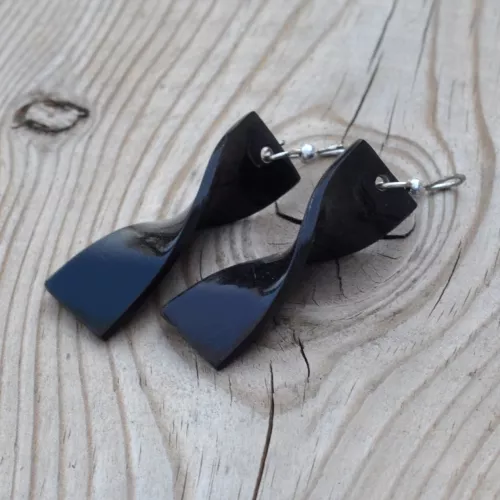 Boucles d'oreilles Torsades noires