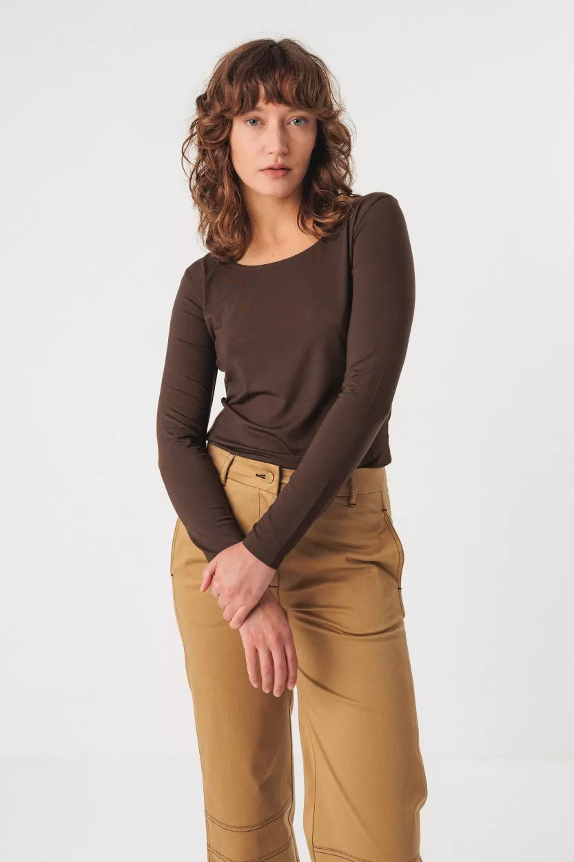 Top ZUR-7 marron foncé