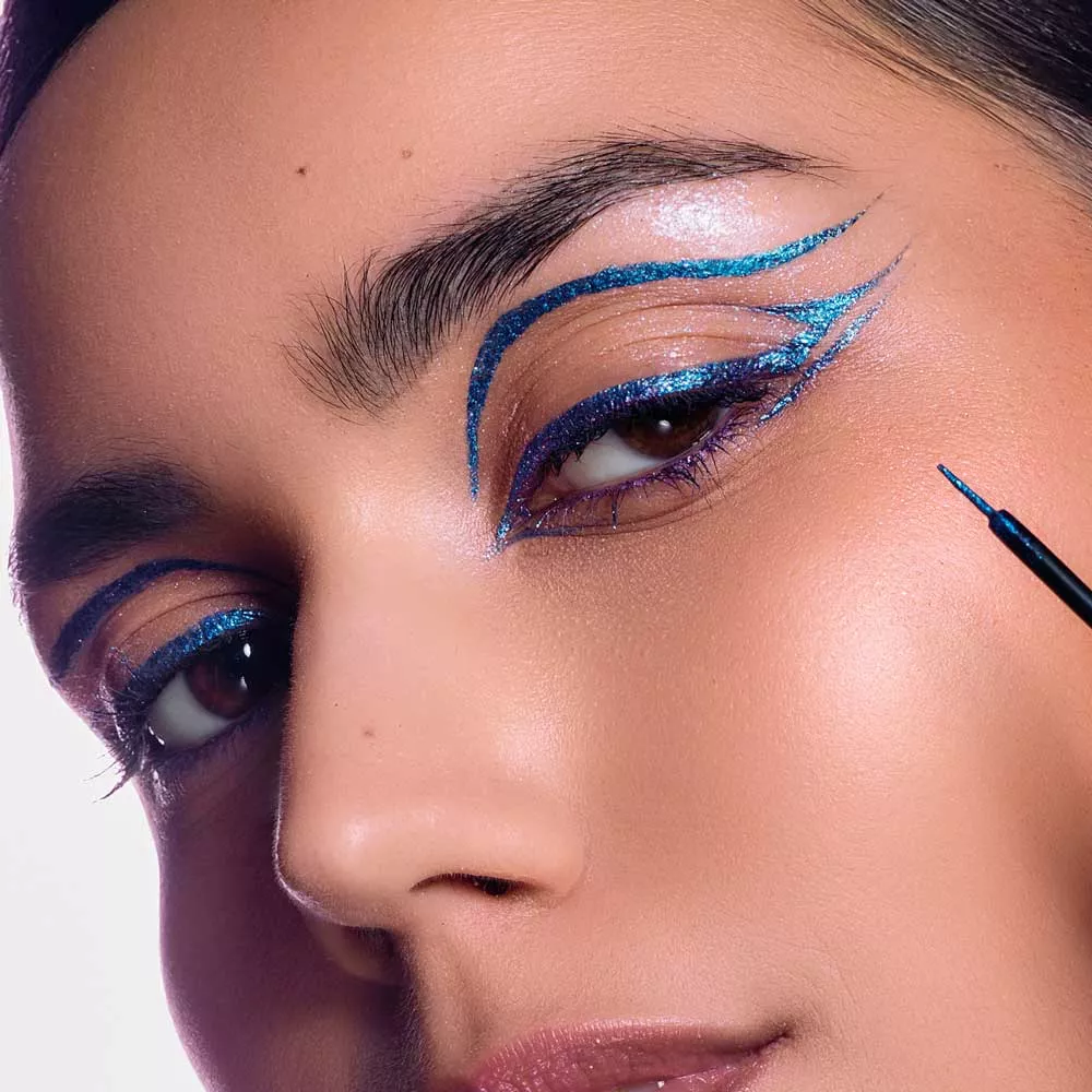 Eyeliner Pailleté Bleu Électrique – vue 4